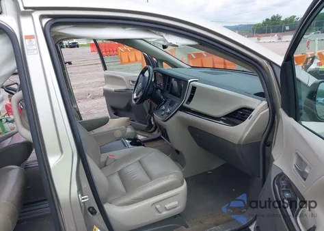 2015 Toyota Sienna Limited 7 Passenger/Limited Premium 7 Passenger/Xle 7 Passenger/Xle 8 Passenger z USA, uszkodzony, nr VIN 5TDYK3DC9FS627434